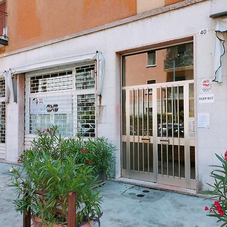 Civico40 Luminoso Appartamento Con Balconi E Garage Privato Verona Exterior photo